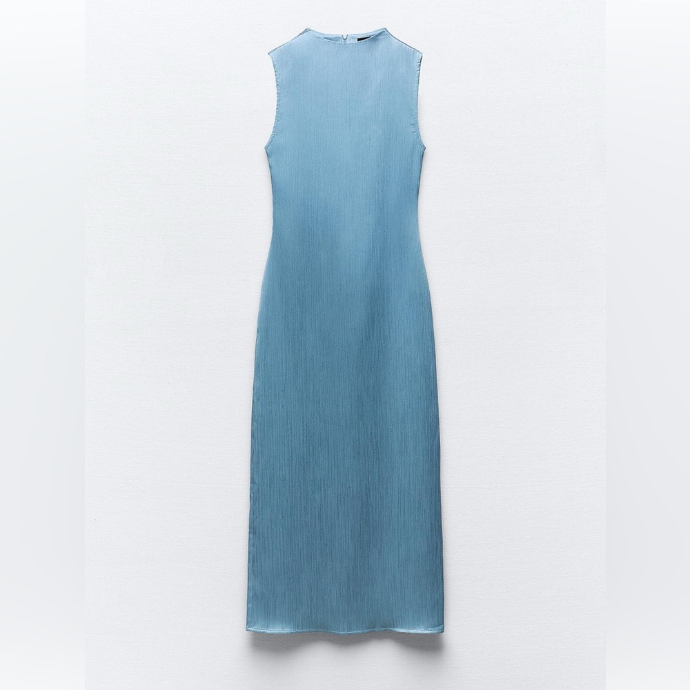 Wrinkled effect straight dress - Zara 🩵